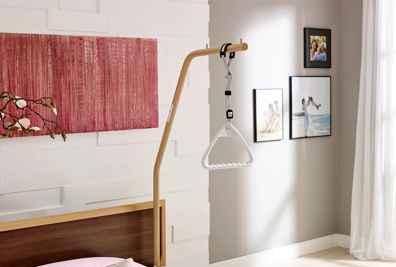 Patient lifting pole