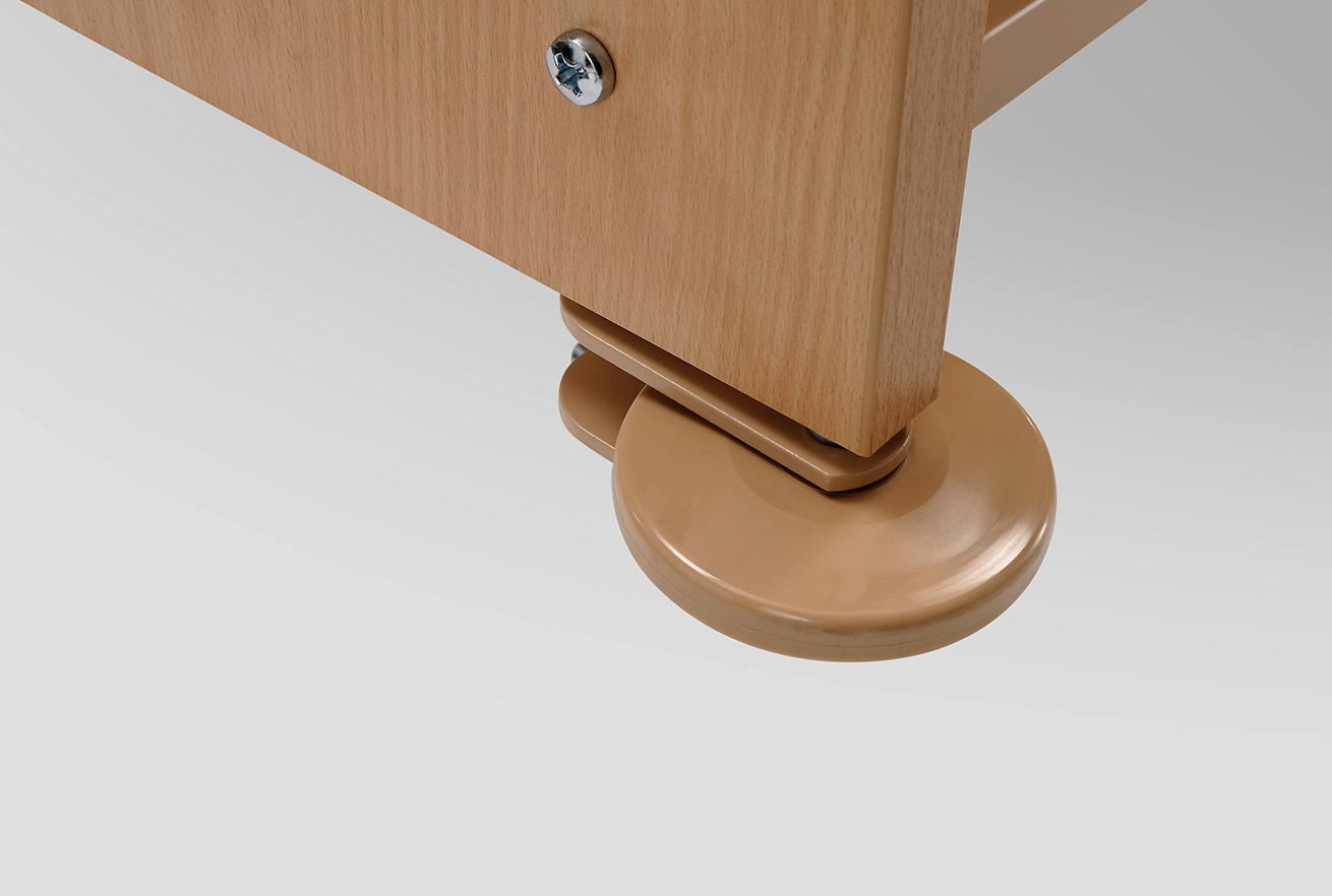 Wall deflection roller, corner