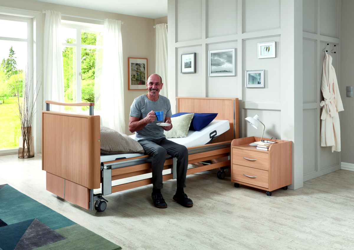 Inovia II Care Bed